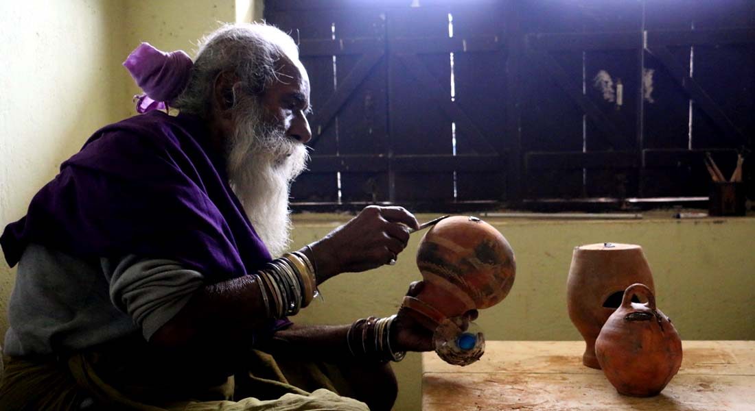 Veteran artist Gupta Ishwar Chand  Prasad in Madhubani, Bihar. Image credit: Pratik Prabhakar, Madhubani, Bihar