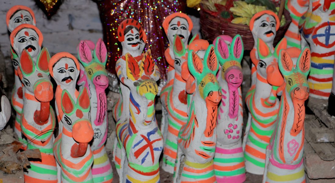 चूनाभट्टी, दरभंगा स्थित राजा सलहेस गहवर | राजा सलहेस पर 2016 में विस्तृत शोध के दौरान शोधार्थी सुनील कुमार द्वारा दर्ज एक चित्र